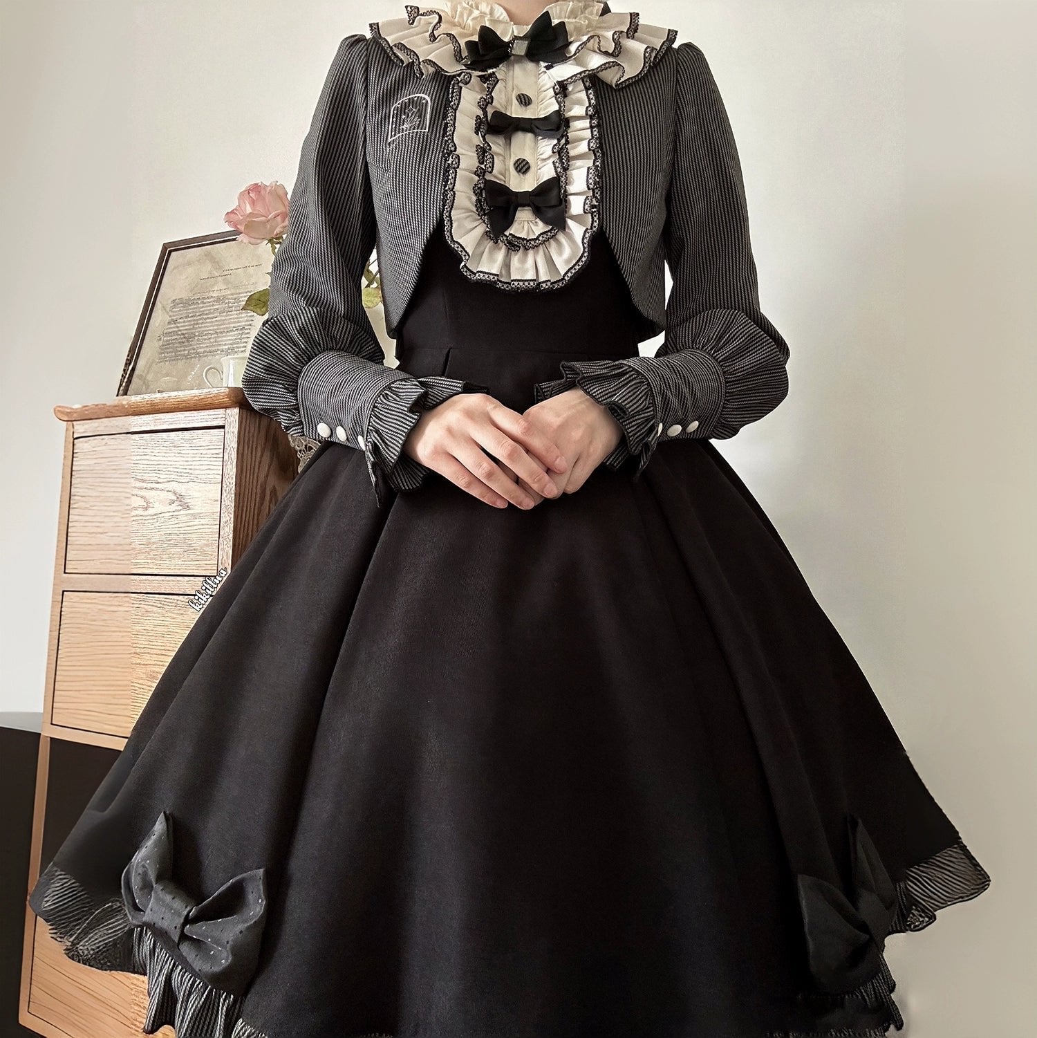 Black Classic Light Lolita Dress Ruffle Bowknot Long Sleeve OP