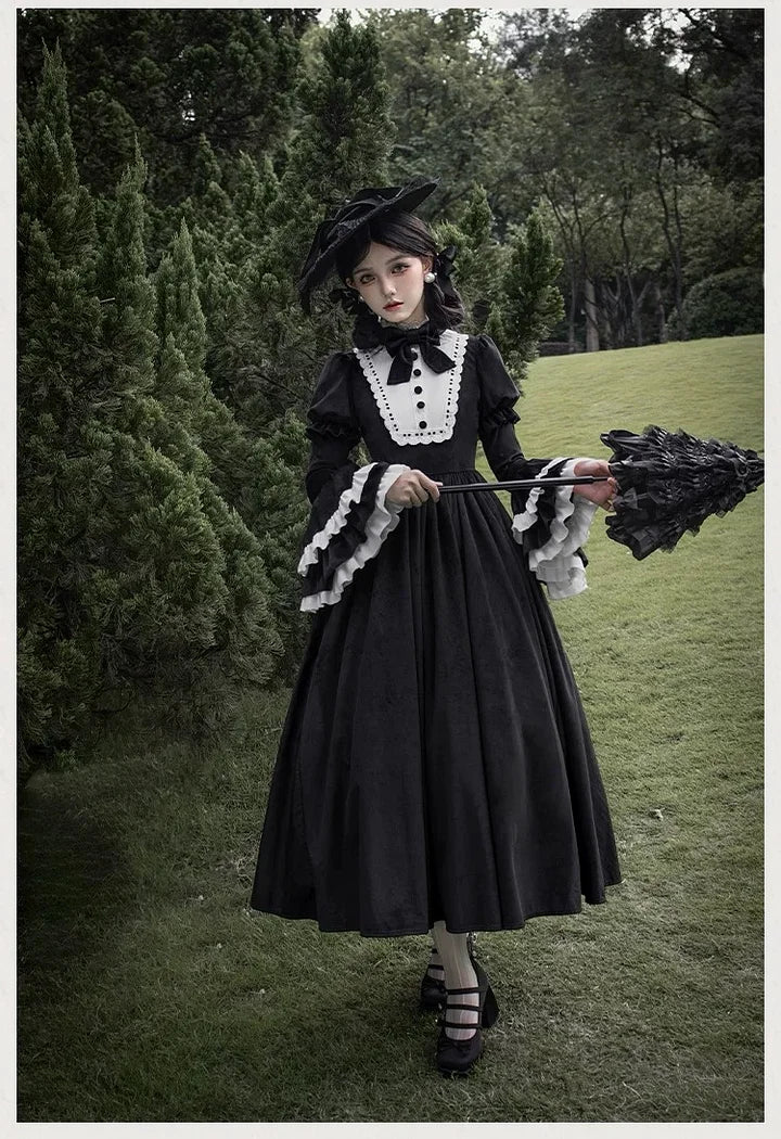 Classic Hepburn Style Black-white Velvet Elegant Long Sleeved Dress Lolita Bow Maxi Dress in Autumn and Winter OP