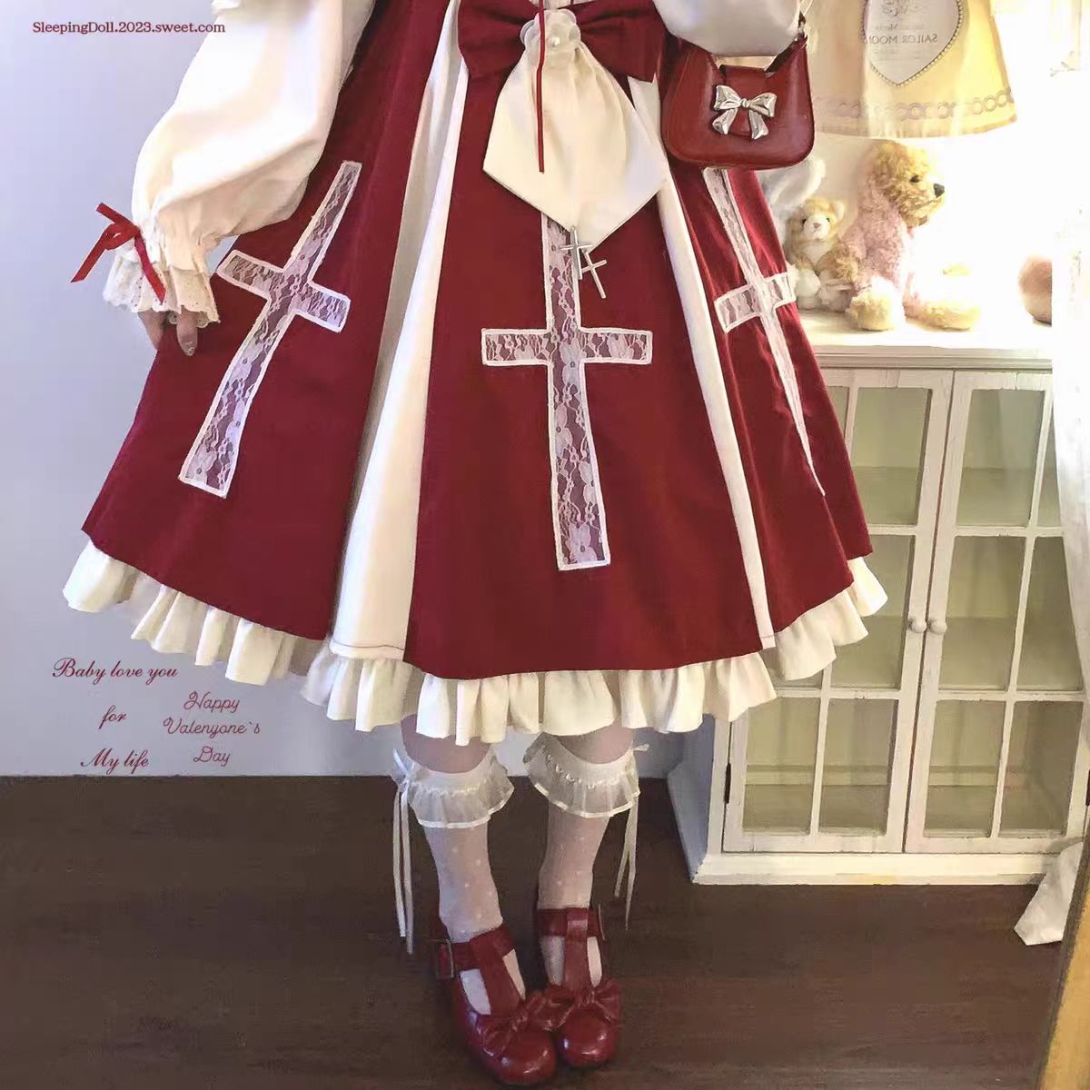 The Classic Black Red Rose Lolita OP Dress captures the timeless allure of vintage palace fashion. Featuring delicate lace, cross details, and rose accents, it balances elegance with gothic romance. The striking black and red color palette enhances its dramatic charm, while the refined silhouette highlights sophistication. Perfect for tea parties, gothic gatherings, or special events, this OP dress embodies the essence of classic Lolita grace with a touch of mysterious nobility.