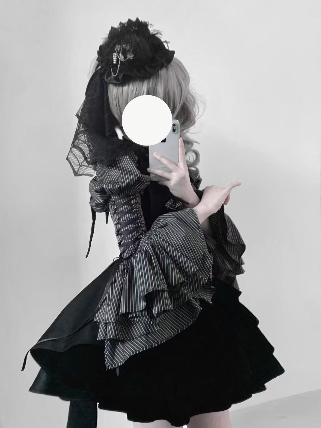 Gothic Lolita Dress Black Set Stripe Ruffled Top with Short Skirt