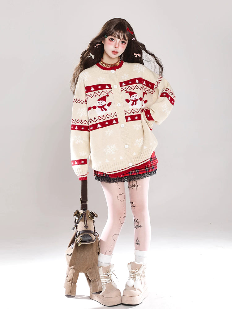 This unique cream and blue cardigan features a charming snowman Fair Isle pattern, blending whimsical holiday spirit with coziness. The relaxed open-front design offers effortless layering versatility. Crafted from soft, premium knit, it provides luxurious comfort for seasonal gatherings or casual wear. A perfect fusion of nostalgic craftsmanship and contemporary comfort for those seeking understated yet distinctive holiday style.
