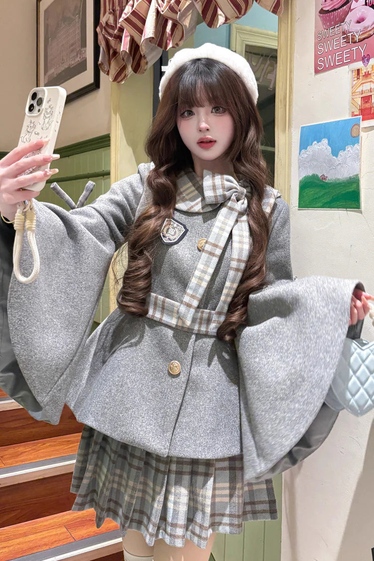 Inspired by the golden-hour glow of a Parisian autumn, where lazy sunlight filters through caramel-toned maple leaves and settles like dust on vintage teacups. This coord captures the essence of a leisurely afternoon in a French garden, blending the timeless elegance of vintage tailoring with the delicate charm of sweet maiden aesthetics. The tweed fabric, woven with subtle flecks of amber and cream, evokes the warmth of a hand-knitted blanket and the sophistication of classic haute couture.