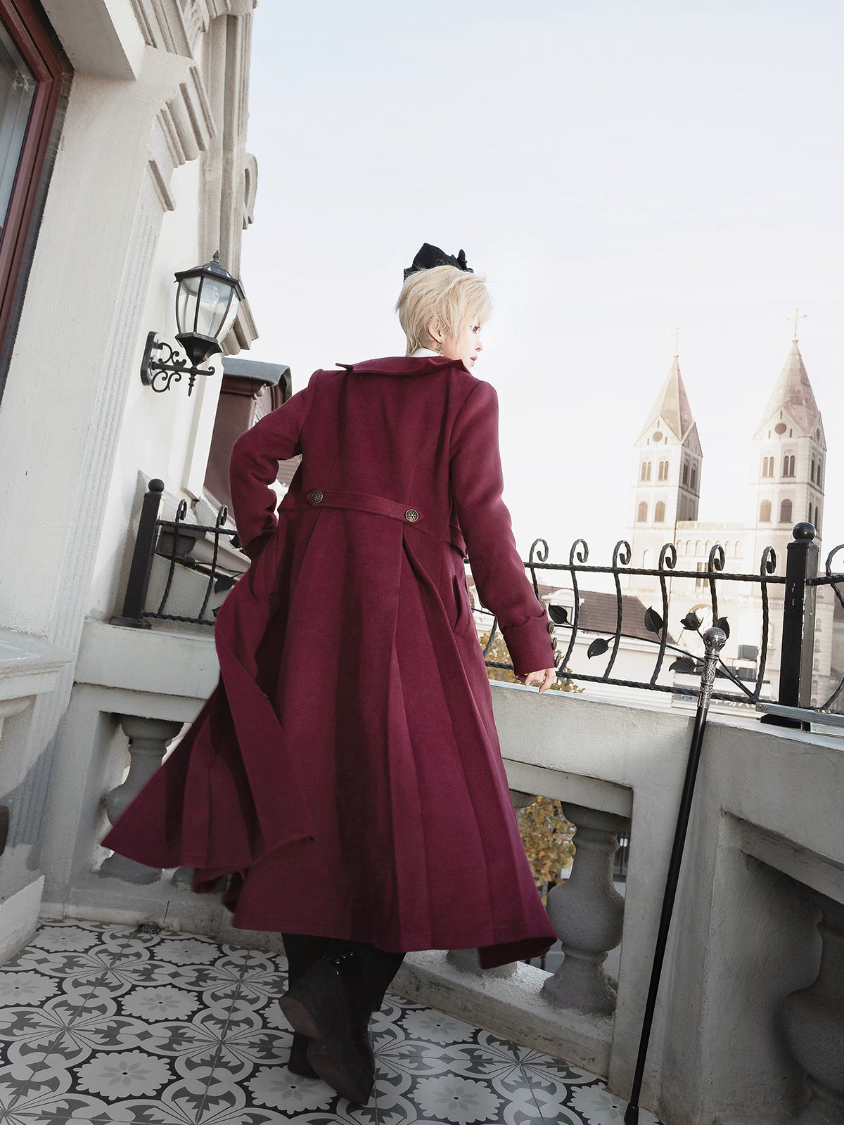 This dark crimson prince set draws inspiration from Gothic aristocracy and vampire lore, blending dramatic elegance with Ouji fashion's structured silhouettes. The tailored medieval coat features intricate gold detailing, velvet accents, and opulent brocade, evoking a haunting yet regal atmosphere. Paired with ruffled inner shirts and tailored trousers, the ensemble merges historical grandeur with Lolita aesthetics, perfect for creating captivating autumnal narratives of dark romance.