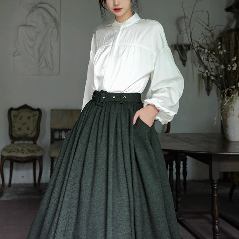 Description:
Step into refined elegance with this French vintage-inspired Lolita skirt, crafted in a sophisticated caramel and green-gray palette. Designed with a high waist and dramatic flared umbrella silhouette, this skirt flatters the figure while adding graceful movement to every step. The timeless vintage design makes it versatile for daily wear, tea party gatherings, or classic Lolita styling. Perfect for those who love understated charm with a touch of grandeur, this skirt blends comfort and eleganc