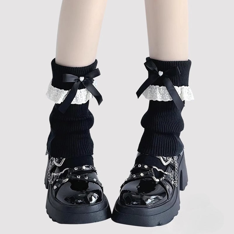 Design Concept:
Lolita Stockings Sweet Pearl Bow Knee-High Leg Warmers are designed with delicate pearl and bow accents, adding a charming and playful touch to any Lolita outfit. Crafted from soft, breathable fabric, these leg warmers provide a comfortable fit while maintaining a cute, feminine silhouette. Perfect for daily wear, tea parties, or casual Lolita gatherings, they pair beautifully with skirts, dresses, or layered outfits. Available in pink, white, black, and image color, these stockings are a