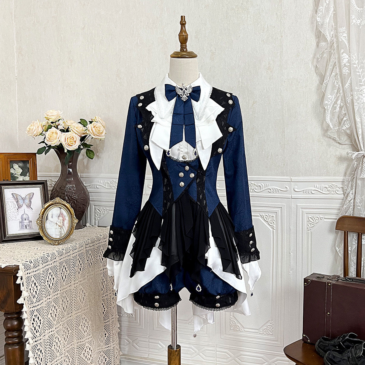 Ouji Fashion Lolita Dress Suit Navy Blue Ruffle Layer Shorts Set