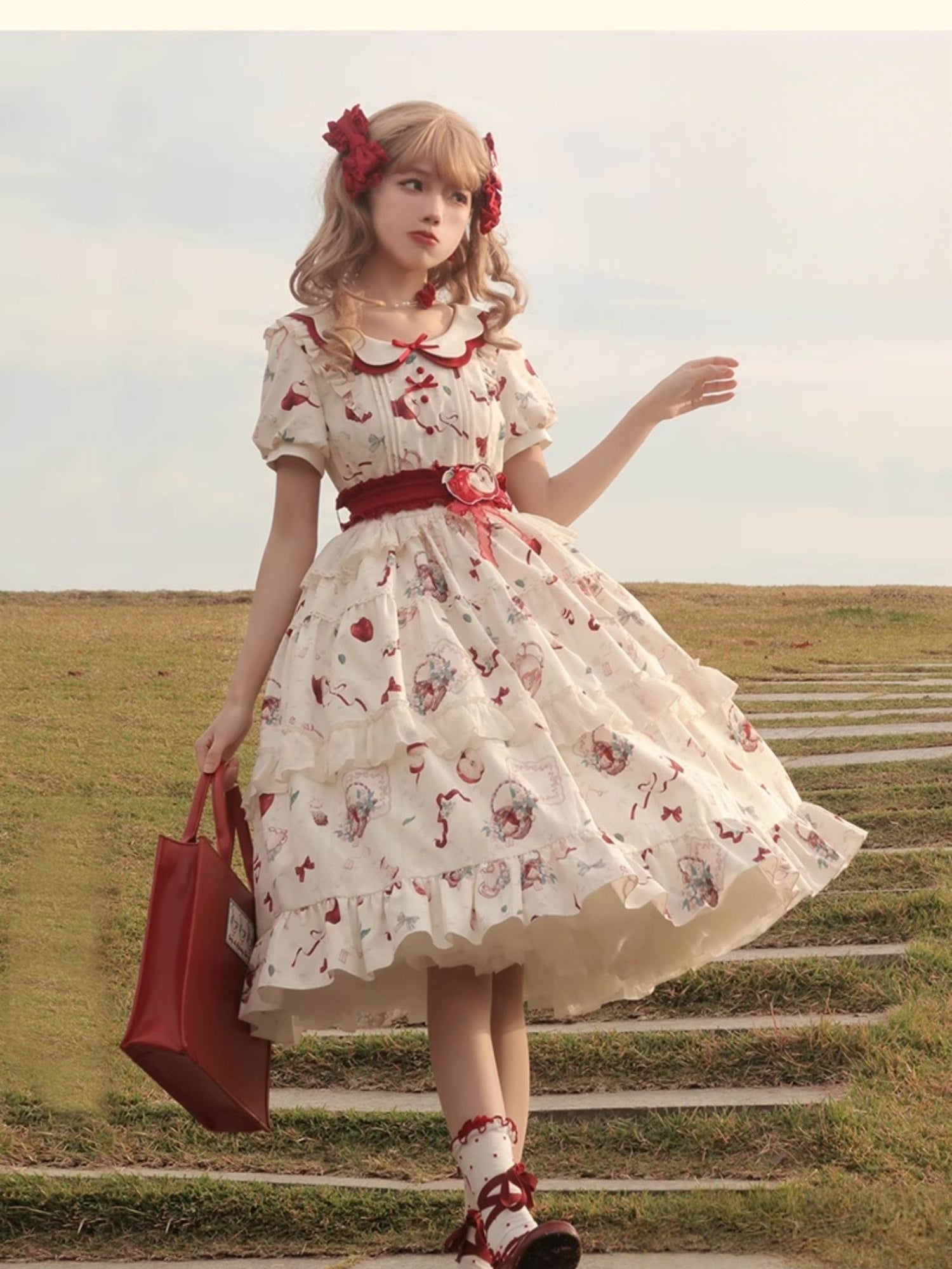 Sweet Lolita Cream White Strawberry Idyllic Printed Short Sleeved Ruffle Dress One Piece