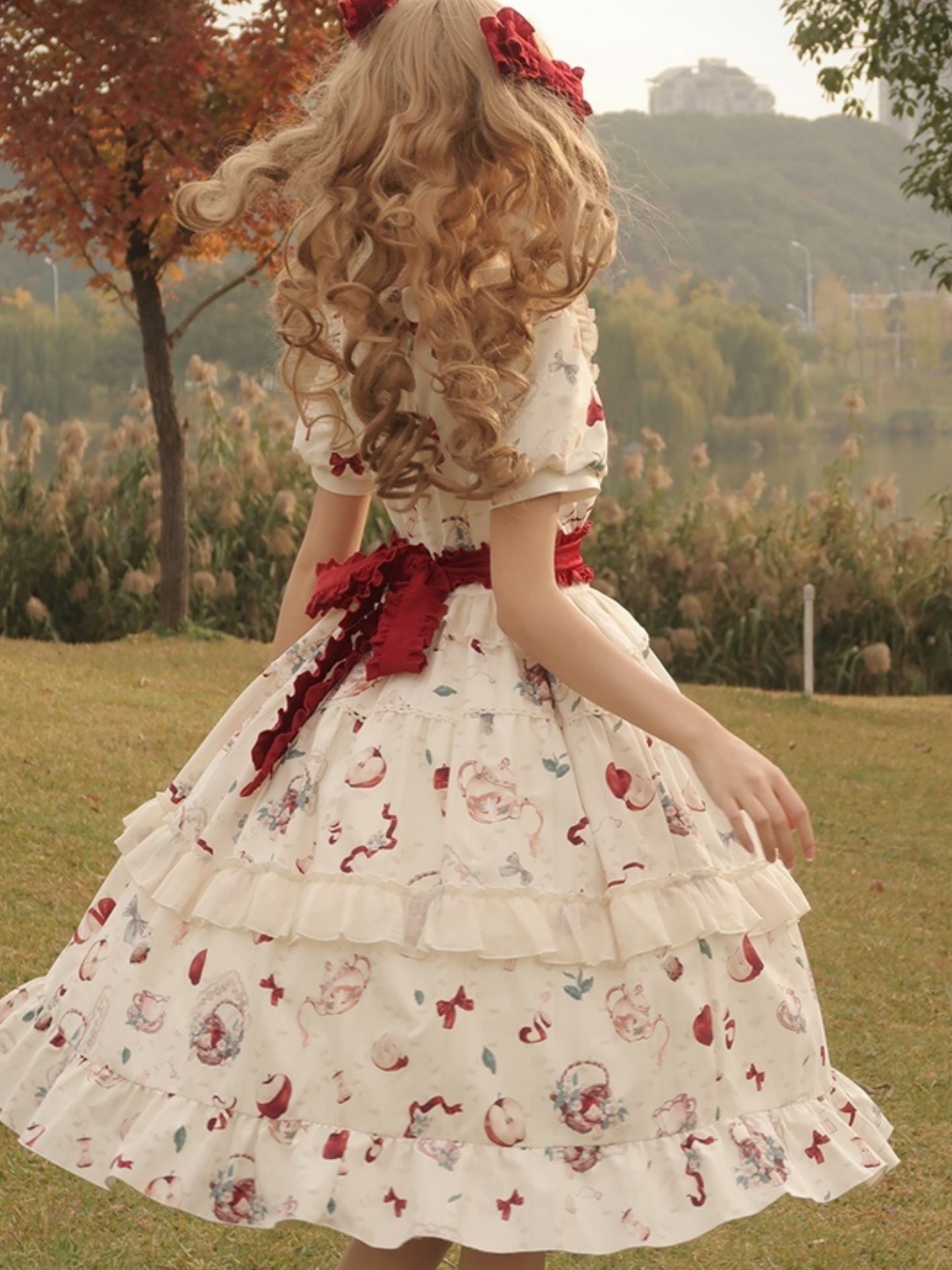 Sweet Lolita Cream White Strawberry Idyllic Printed Short Sleeved Ruffle Dress One Piece