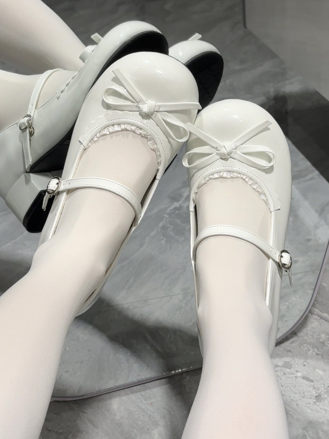Sweet Lolita Shoes Cream Colored Bow and Ruffled Low-Heel Mary Jane Shoes