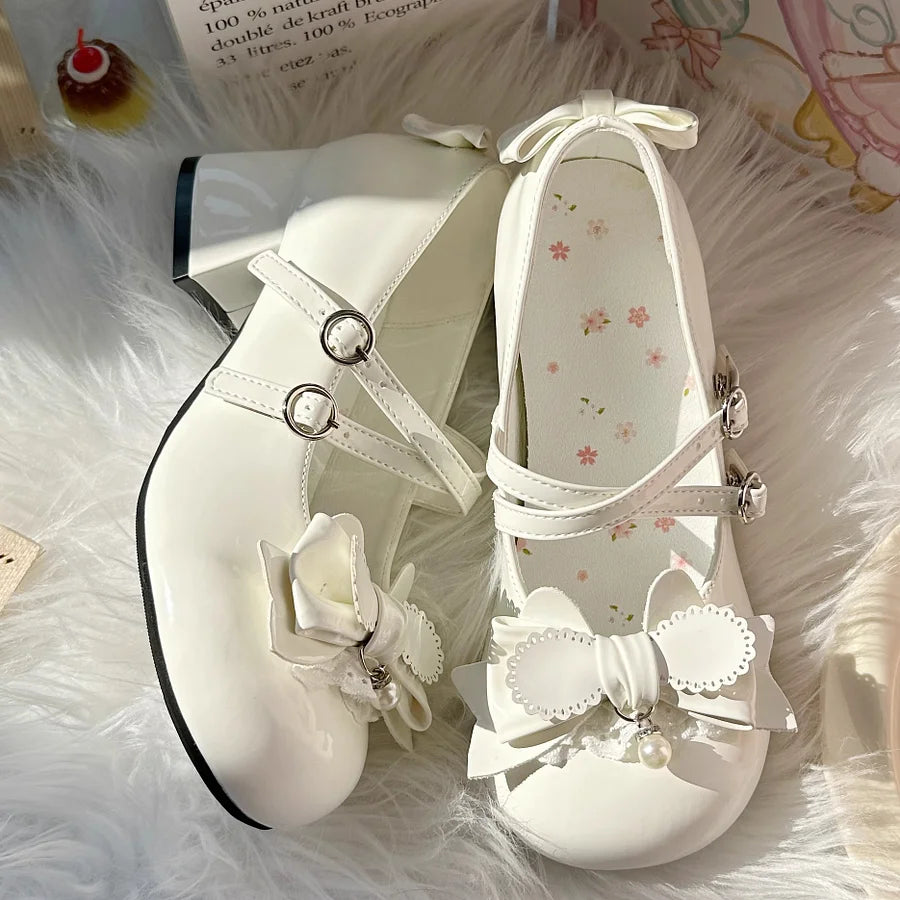 Sweet Lolita Shoes Scalloped-Edge White Black Square Round Head Cute Versatile Mary Jane