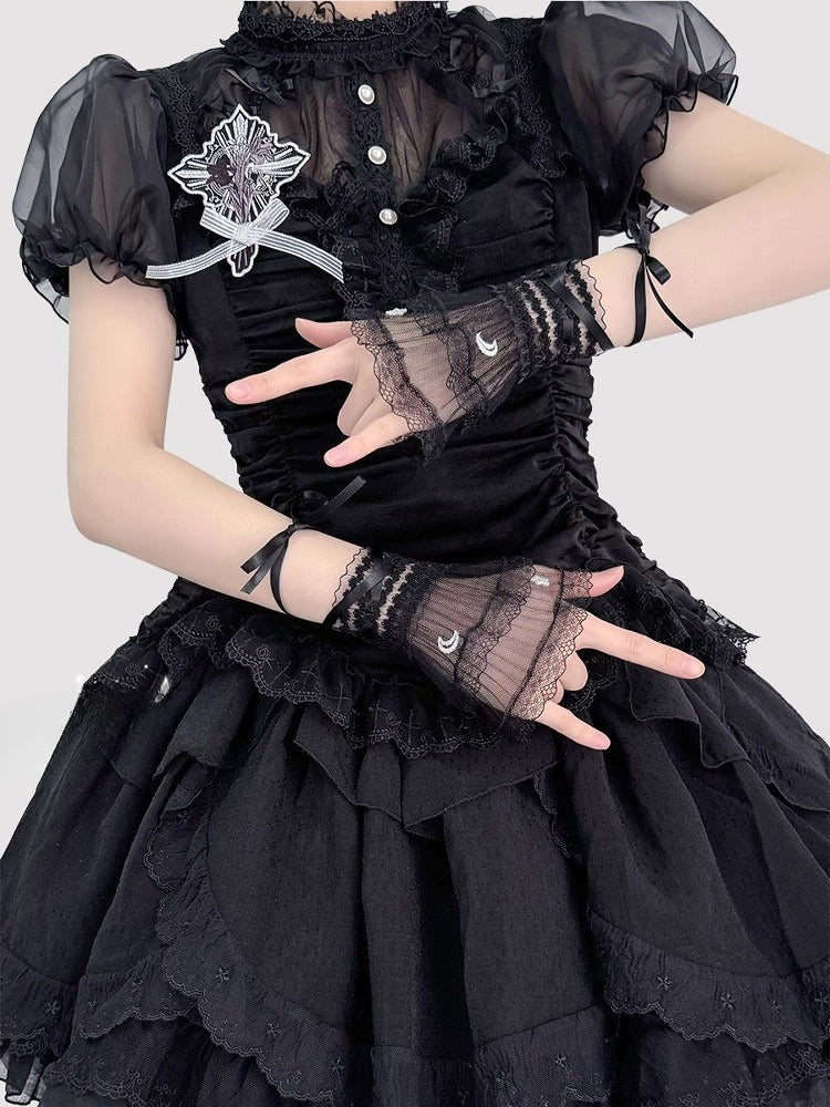 Design Concept:
These Lolita hand accessories feature delicate lace and ribbon details, designed in both white and black versions. The ballet-inspired sleeves add an elegant, graceful touch, perfect for bridal or cosplay outfits. Each sleeve measures approximately 13cm in length, making them a charming and versatile addition to your Lolita wardrobe. Crafted with attention to detail, these sleeves combine sweet aesthetics with cosplay functionality.