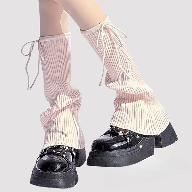 Design Concept:
The mid-calf length design (approximately 38cm) offers versatile styling options, making them ideal for pairing with wide-leg pants, JK uniforms, or standalone wear. The stackable feature enables creative layering possibilities, allowing you to express your individual style through different stacking heights and combinations. Available in four contemporary colors - Classic Black, Deep Charcoal Gray, Pure White, and Rebellious Pink - each hue represents a distinct aspect of alternative cult