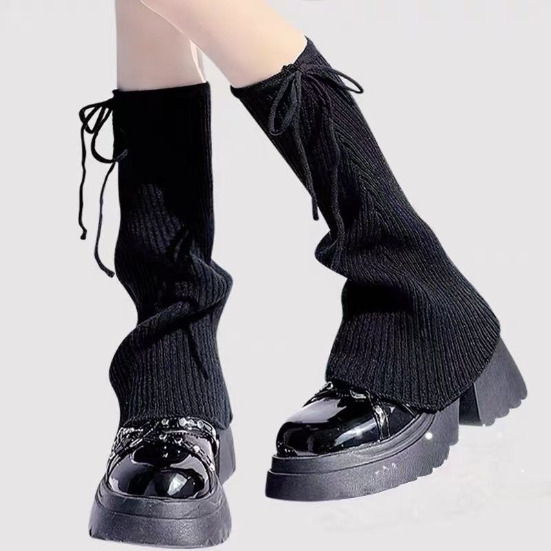 Design Concept:
The mid-calf length design (approximately 38cm) offers versatile styling options, making them ideal for pairing with wide-leg pants, JK uniforms, or standalone wear. The stackable feature enables creative layering possibilities, allowing you to express your individual style through different stacking heights and combinations. Available in four contemporary colors - Classic Black, Deep Charcoal Gray, Pure White, and Rebellious Pink - each hue represents a distinct aspect of alternative cult