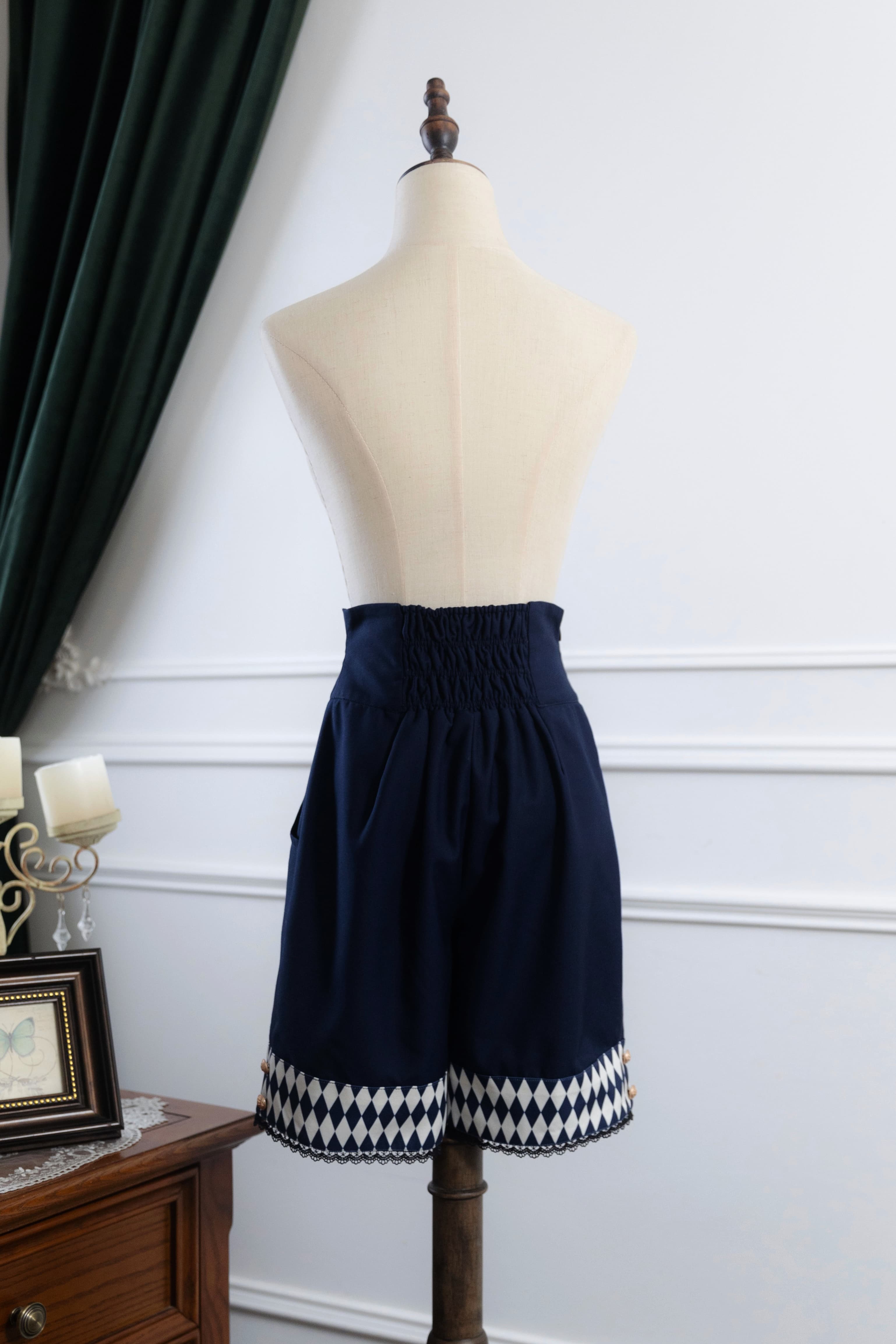 Ouji Fashion Argyle Accent Vintage Layered Set Shirt Pants Hat