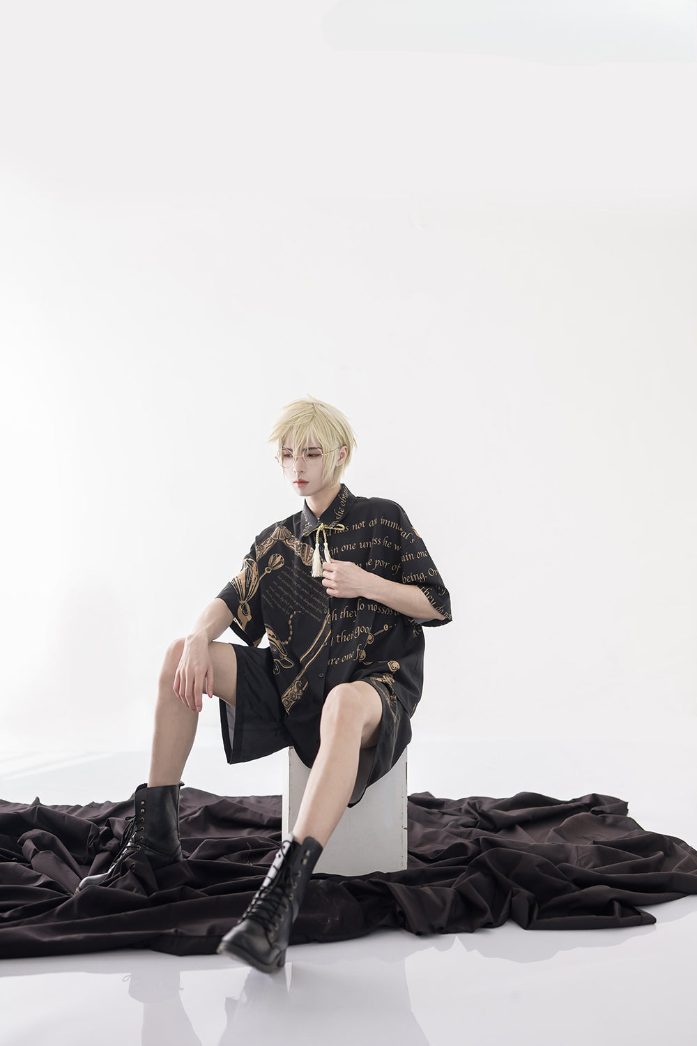 Ouji Fashion Summer Princess Chronicles White Gold Accent Shirt Shorts Set