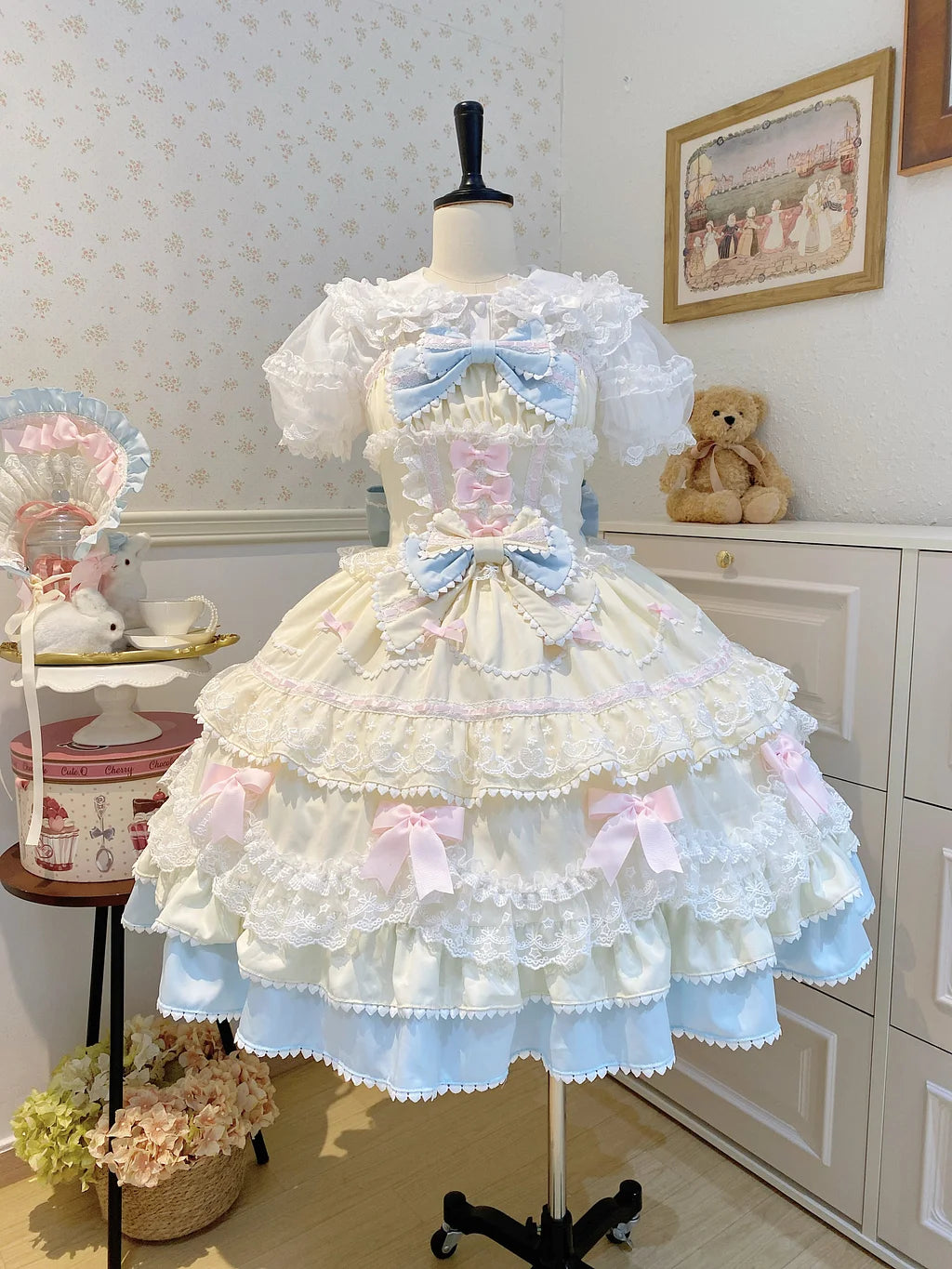 Sweet Hime Lolita Tea Party Fashion Cake Dress Yellow Blue Bow Layer Lace Trimmed Lolita Dress