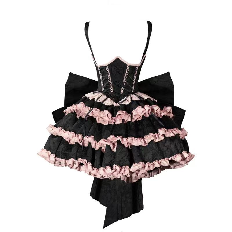 Design Concept:
This Sweet Lolita black and pink suspender cake skirt features a playful yet elegant design with a large bow and trailing detail, creating a charming and eye-catching look. Product Details: The product includes one suspender cake skirt only, offering a unique piece that pairs well with various tops for a cute and stylish Lolita outfit.