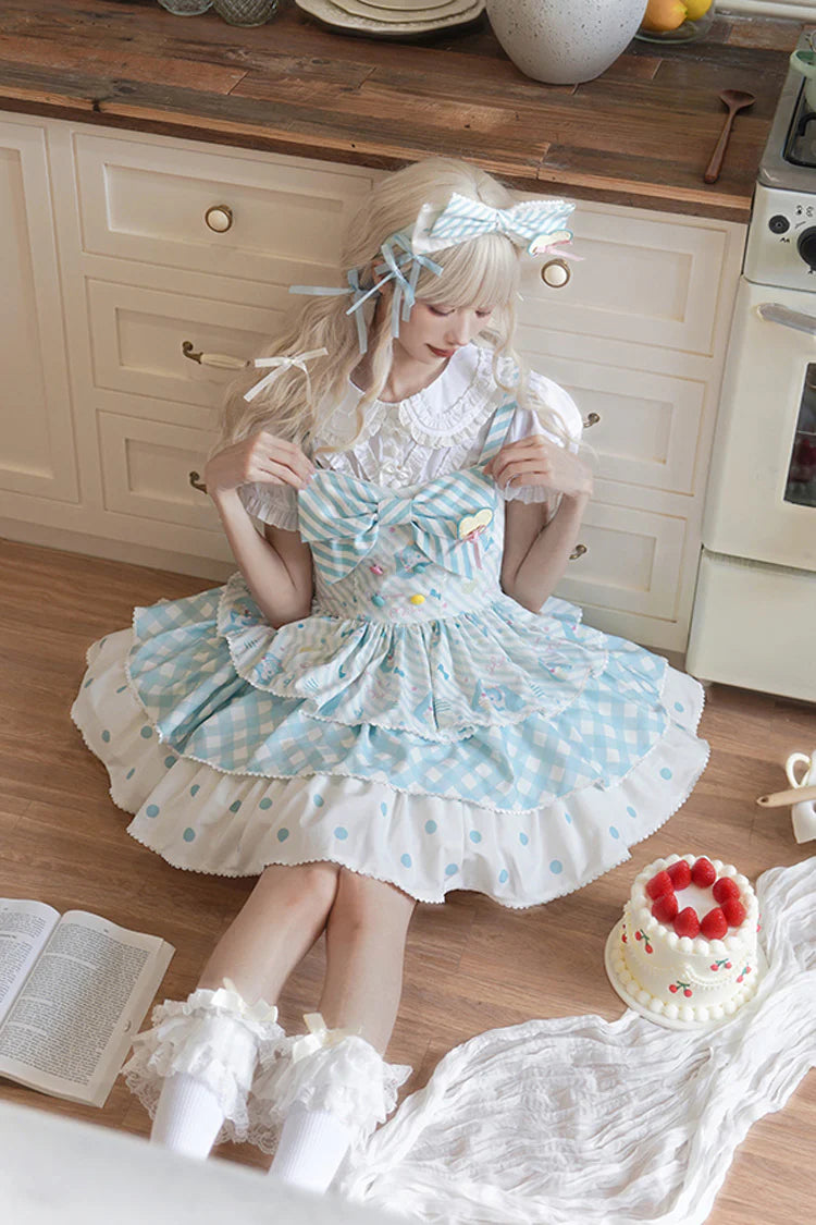 Design Concept:
This Sweet Lolita blue sleeveless JSK dress features a three-layer printed design with charming bow details, combining sweetness and elegance in a classic Lolita style. The layered silhouette adds volume and grace, making it a perfect choice for creating a dreamy and playful look. The product includes one JSK dress.