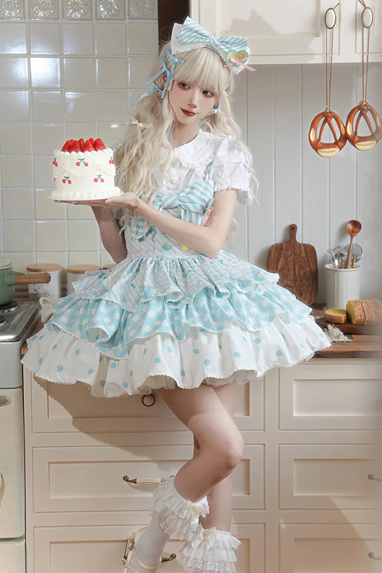 Design Concept:
This Sweet Lolita blue sleeveless JSK dress features a three-layer printed design with charming bow details, combining sweetness and elegance in a classic Lolita style. The layered silhouette adds volume and grace, making it a perfect choice for creating a dreamy and playful look. The product includes one JSK dress.