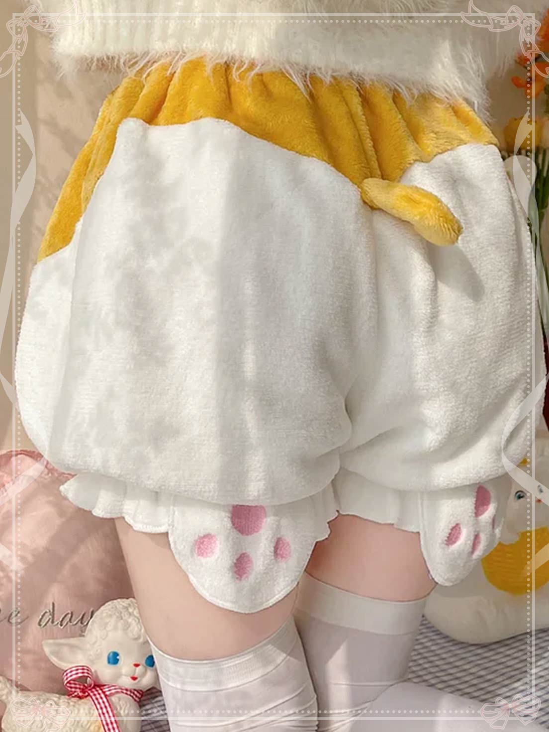 White Cute Lolita Petticoats Pumpkin Pants Cotton Velvet Thermal Lantern Shorts