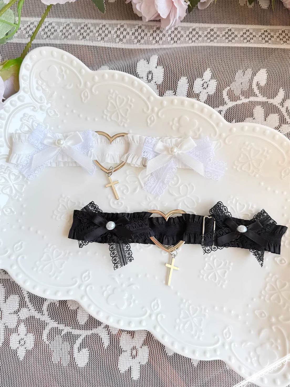 Y2K Subculture Lace Garter Belt Metal Cross Heart Bow Leg Chain Cosplay Accessory