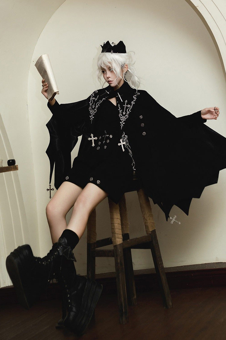 Black The Eternal Night Descends Embroidered Ouji Gothic Lolita Cloak Shorts Set