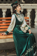 Classic Cintage Court Style Medieval Lolita Velvet Embroider French Princess Dress