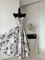 Floral JSK Dress Monochrome Vintage Inspire Sweet Black Classic Lolita Midi Gown for All Seasons Casual
