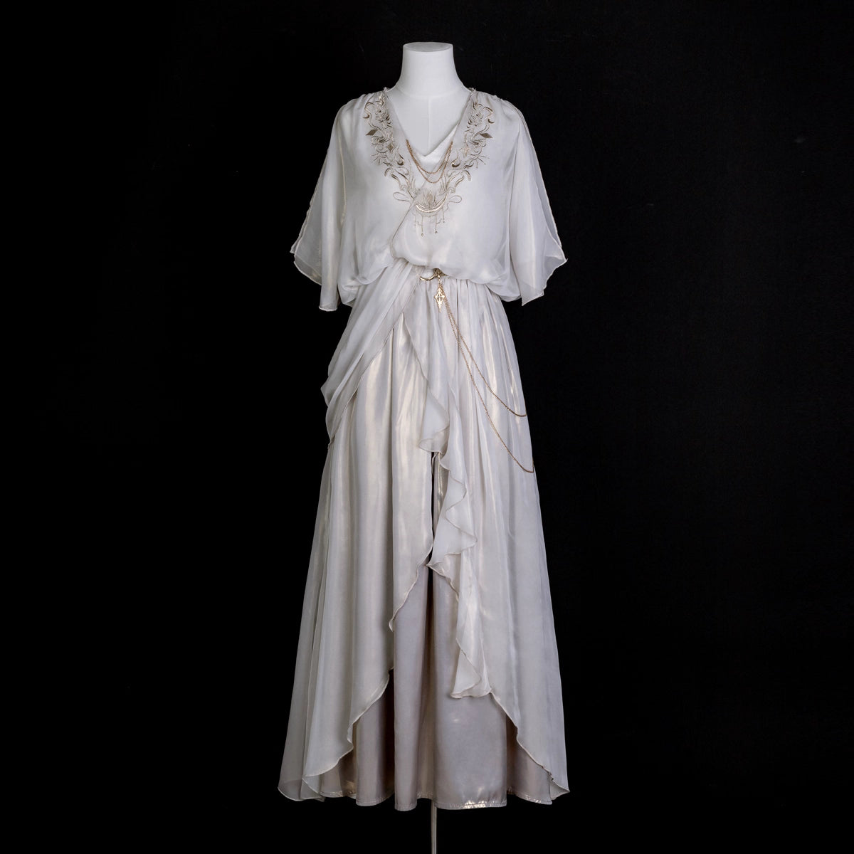 This White Angelic Greek Goddess Lolita Dress Set is designed to capture divine elegance and ethereal charm. The flowing cape adds a goddess-like aura, while the soft white palette enhances purity and grace. Inspired by Greek mythology and angelic beauty, the silhouette blends classic Lolita sweetness with majestic refinement. Perfect for special occasions, photoshoots, or themed gatherings, this set conveys a timeless elegance that feels both celestial and romantic.