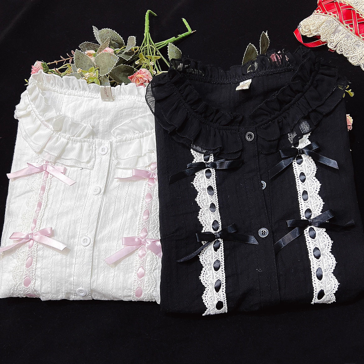 This short-cut cotton blouse features a flattering high-waist design and an elastic hem adorned with delicate ruffles. Crafted in versatile black and sweet pink, its breathable fabric and tailored fit offer comfort for daily wear. The cropped length perfectly pairs with high-waisted skirts or jumpers, blending playful charm with practical elegance for cute Lolita coordinates.