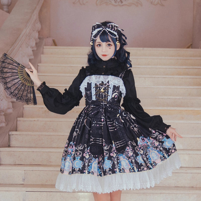 This vintage-inspired blouse features an elegant stand collar and voluminous lantern sleeves crafted from lightweight chiffon. The tailored silhouette offers a flattering fit, while delicate lace details add romantic refinement. Perfect for layering under dresses or jumpers, it blends retro sophistication with Lolita elegance, creating a timeless foundation for both classic and sweet coordinates.