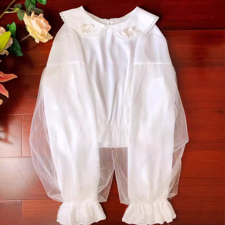 Design Concept：
This Lolita blouse blends elegance with versatility, crafted from lightweight chiffon for a soft and breathable fit. The doll collar is adorned with a delicate bow tie, adding a sweet yet refined charm. The lantern sleeves create a voluminous silhouette, enhancing the romantic Lolita aesthetic. Available in multiple colors, this piece works beautifully as an inner layer for JSK dresses or as a standalone top. Perfect for tea parties or daily wear, it offers a balance of comfort and sophistic