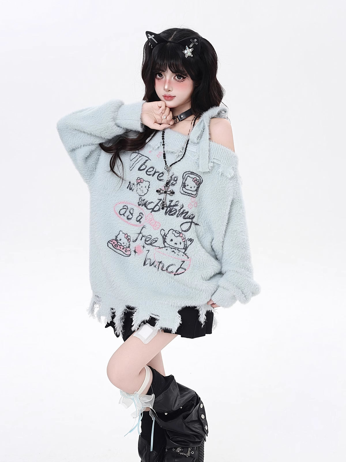 Design Concept:
The Lolita Blouses Light Blue Apricot Off-Shoulder Graffiti Soft Knit Faux Mink Sweater Autumn Winter Casual Top is crafted from a cozy faux mink knit fabric that feels soft and warm, perfect for the cooler autumn and winter seasons. Available in light blue and apricot, the sweet color palette brings a refreshing charm, while the off-shoulder design adds a playful and unique touch. The loose, relaxed fit paired with graffiti-inspired details creates a blend of casual comfort and chic style. 