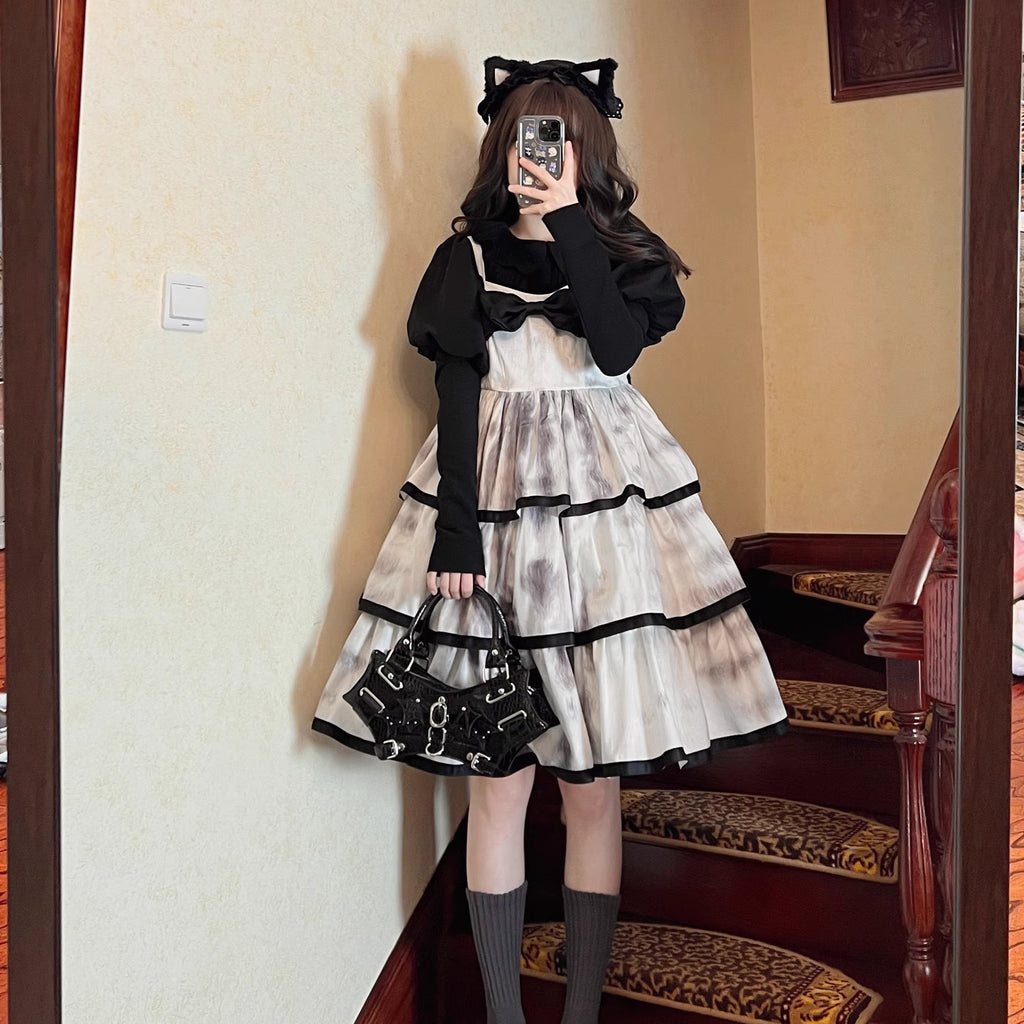 Indulge in sweet comfort with our Milk Puff Lolita blouse! This cozy fleece-lined top features an adorable Peter Pan collar trimmed with delicate lace, perfect for pairing with JSKs during cooler weather. The classic black and white color scheme offers versatile styling options for both classic and sweet Lolita coordinates. Designed for both warmth and style, this charming blouse combines kawaii aesthetics with practical comfort, making it your go-to choice for winter tea parties and festive gatherings.