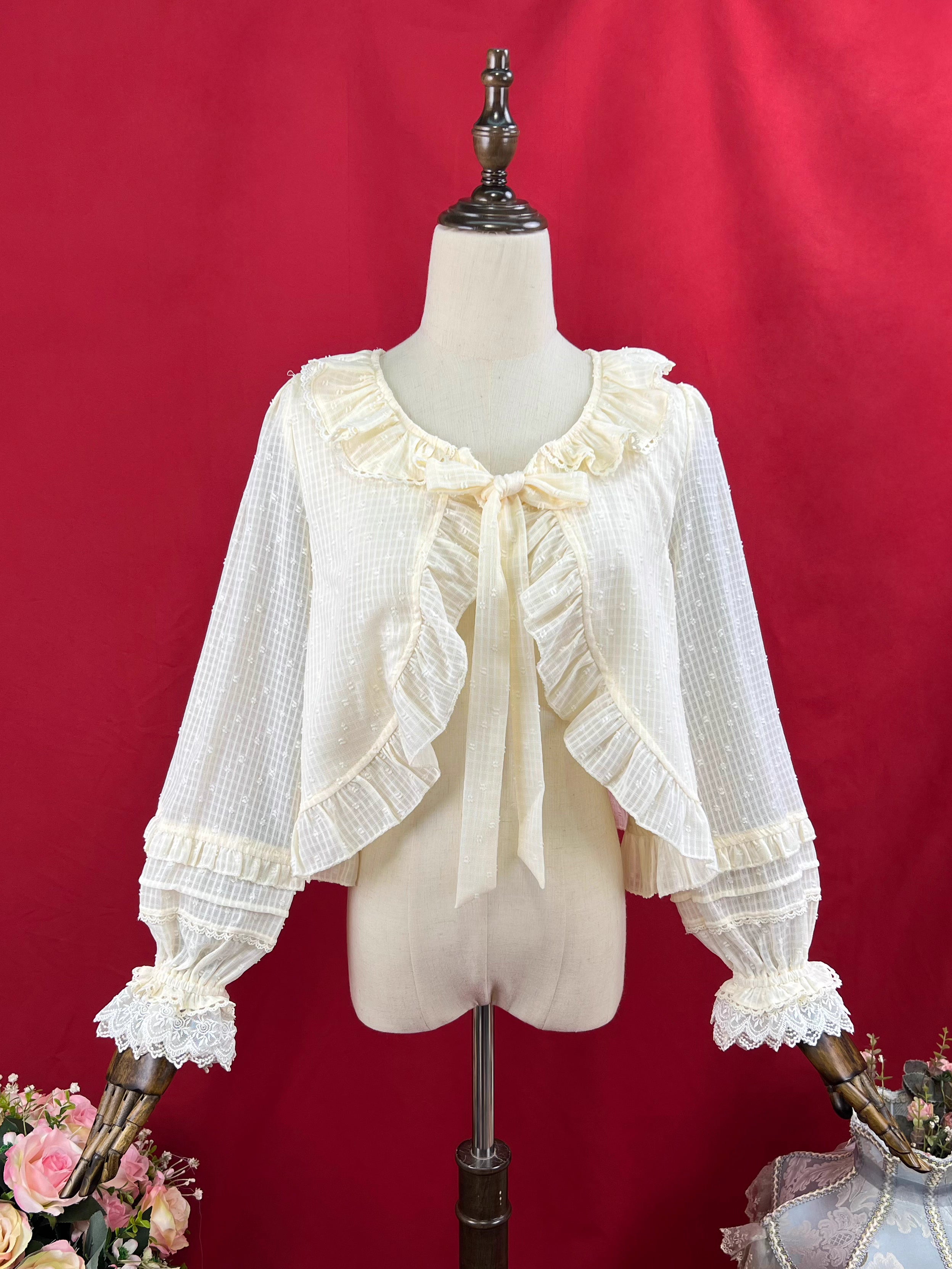 Design Concept:
This short Lolita outerwear cardigan is designed with a sweet and elegant touch, combining practicality with classic Lolita charm. The cropped silhouette highlights the waistline, while the long sleeves provide a delicate sun-protection function, making it a versatile piece for spring and summer. Available in Milky White and Apricot, the design brings a soft, feminine aura to any Lolita outfit.
