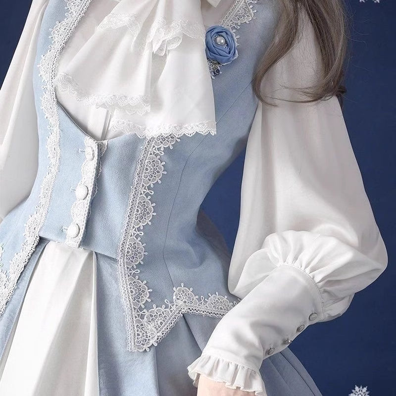 Design Concept:
This Lolita blouse in pure white features a pointed collar and elegant lantern sleeves, blending classic refinement with a versatile design. The slim-fit silhouette and soft fabric make it perfect as an inner layer for JSKs or as a standalone top, creating an effortlessly elegant Lolita look. Ideal for daily wear, tea parties, or casual gatherings, it combines sophistication with comfort, making it a staple piece in any Lolita wardrobe.