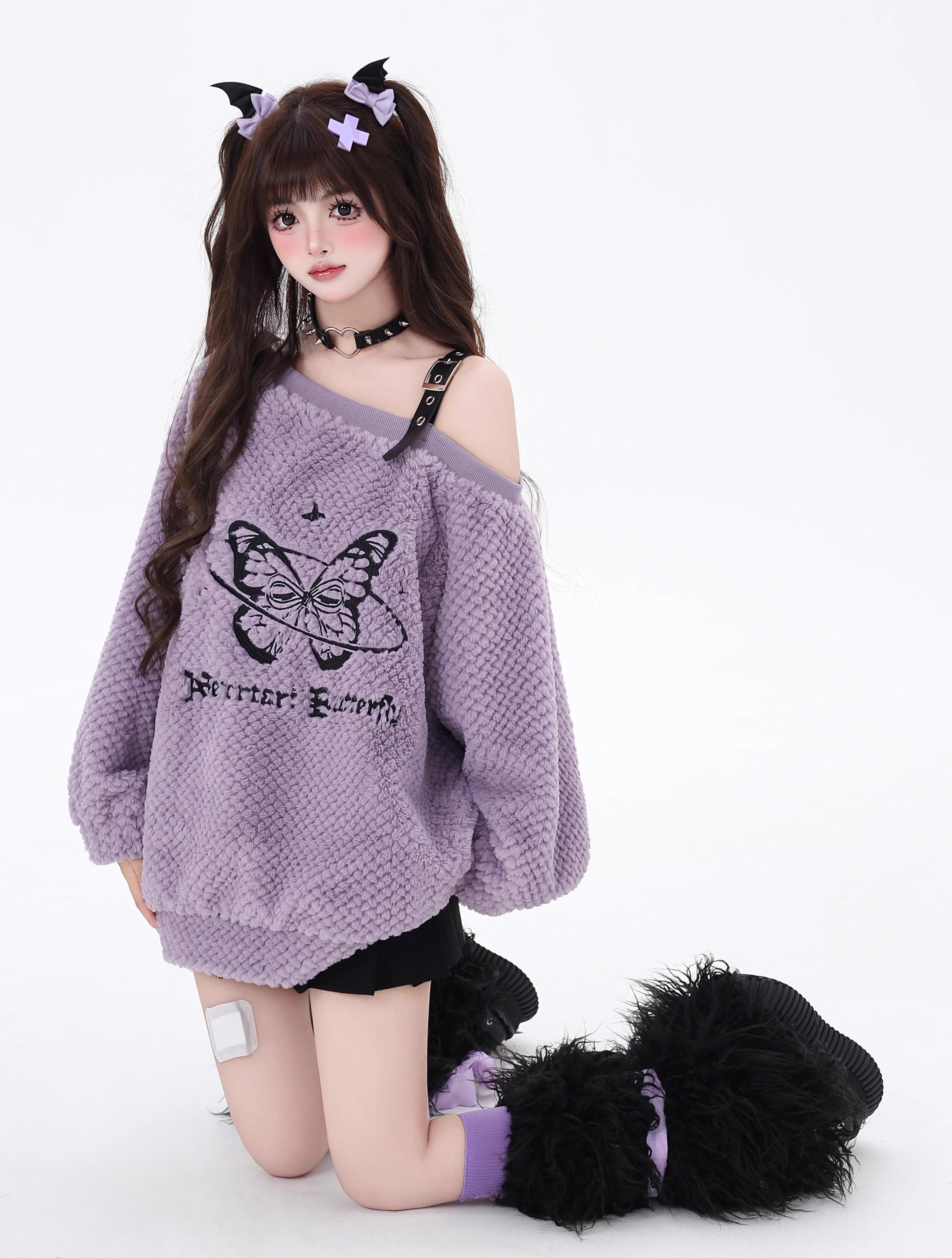Design Concept:
This Lolita blouse in purple, white, and pink combines sweet charm with cozy warmth. Crafted from soft lamb fleece fabric, it features a loose fit for comfort and layering during the cold season. The embroidered butterfly accents bring a playful yet delicate detail, adding a youthful touch to the design. Perfect for daily winter wear, this sweatshirt blends functionality with a cute, stylish aesthetic that brightens up casual streetwear looks.