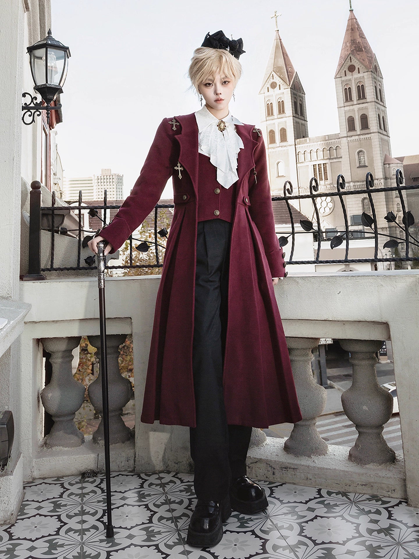 This dark crimson prince set draws inspiration from Gothic aristocracy and vampire lore, blending dramatic elegance with Ouji fashion's structured silhouettes. The tailored medieval coat features intricate gold detailing, velvet accents, and opulent brocade, evoking a haunting yet regal atmosphere. Paired with ruffled inner shirts and tailored trousers, the ensemble merges historical grandeur with Lolita aesthetics, perfect for creating captivating autumnal narratives of dark romance.