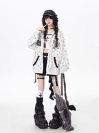 A light grey open-front cardigan blending subtle sweetness with streetwise softness. Delicate cross-stitch embroidery and a small kitten motif create a quiet yet charming statement, while the relaxed hooded design offers effortless layering potential. Perfect for early autumn's in-between weather—soft, lightweight, and subtly expressive.