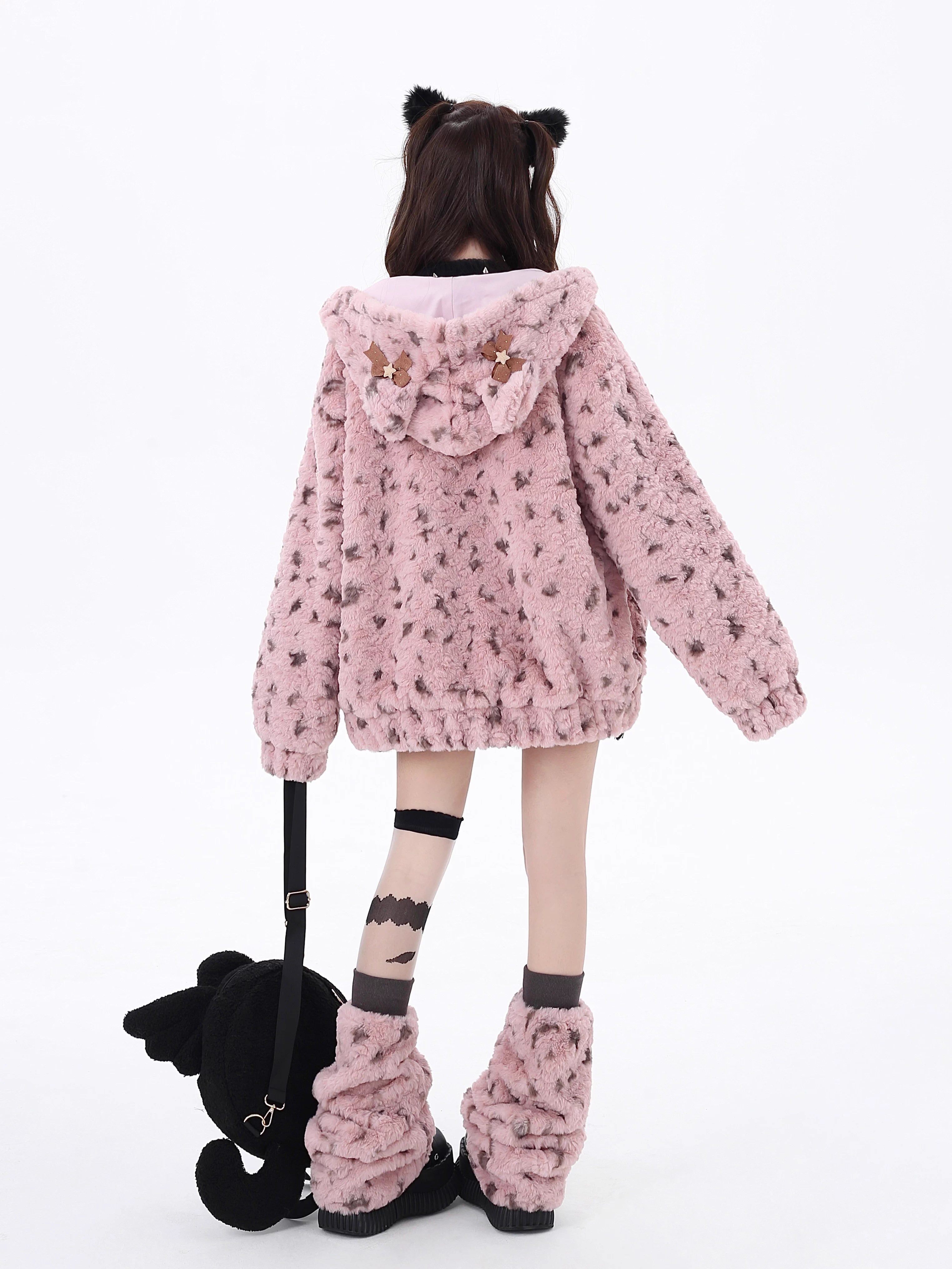 Bold and sweet collide in this original leopard-print sherpa jacket. Plush fluffy fabric meets a playful pink colorway, while the oversized cut and wild pattern express a fearless, feminine charm. Designed for those who crave warmth without sacrificing style—soft on the outside, untamed within.