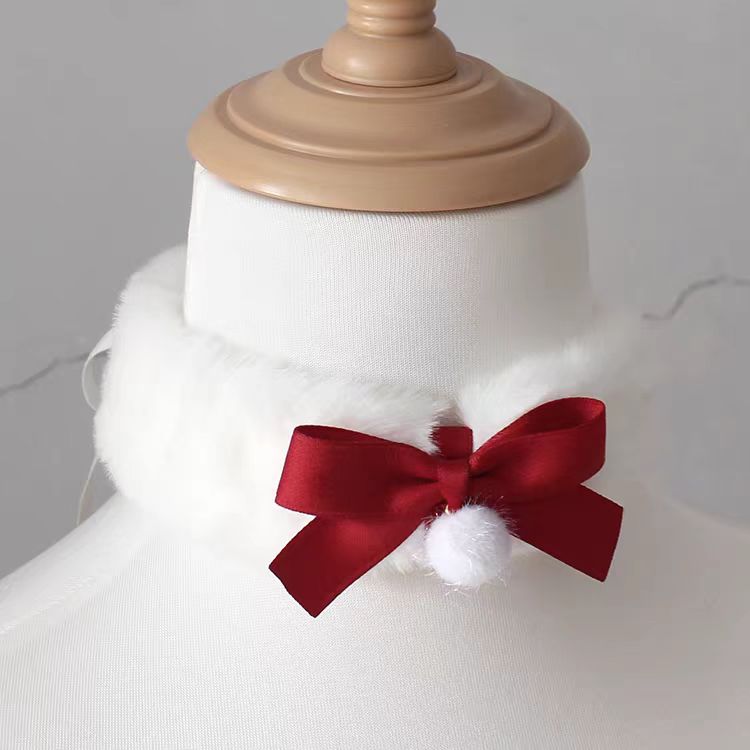 This Lolita Plush Bowknot Choker Necklace captures the sweetness of festive charm. Designed with soft plush material and adorned with a delicate bowknot, it offers a cozy yet elegant accent. Available in pink and red, it perfectly matches seasonal Christmas styling or sweet Lolita outfits. Lightweight and comfortable to wear, this choker is ideal for holiday parties, winter gatherings, or daily looks, adding a touch of warmth and cuteness to any ensemble.
