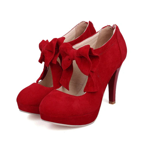 "Timeless Sweetness"&nbsp;— Inspired by the classic elegance of vintage confectionery packaging and the playful charm of Lolita fashion, these heels blend simplicity with sophistication. The pure color palette offers versatile styling options, while the bowknot detail adds a touch of romantic whimsy, making them perfect for both daily wear and special occasions.