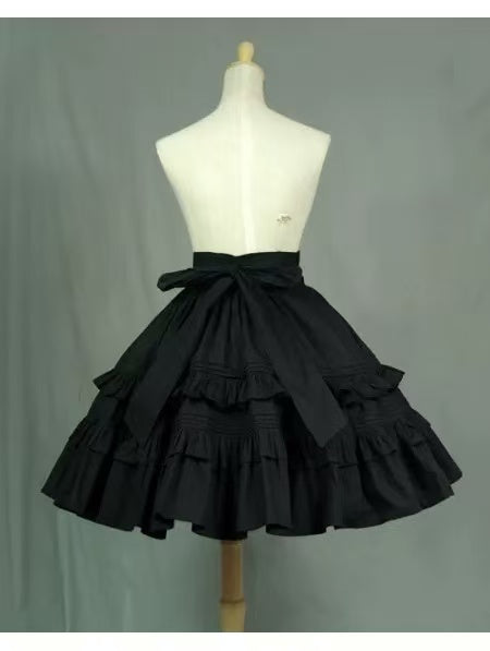 Design Concept:
This Classic Lolita skirt in elegant black cotton draws inspiration from vintage palace fashion. With its refined design and graceful silhouette, it combines timeless sophistication with daily wearability, making it perfect for both tea parties and everyday Lolita styling.