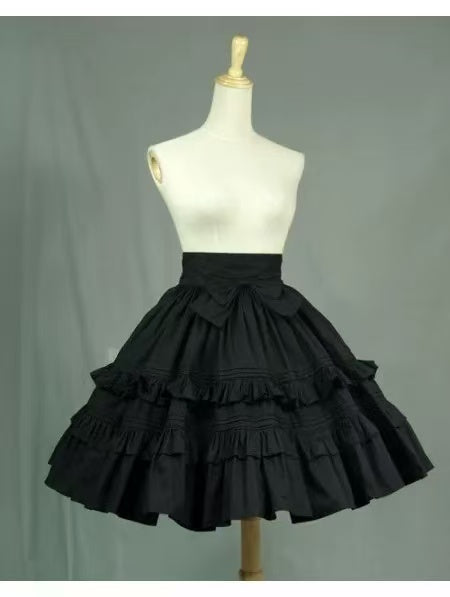 Design Concept:
This Classic Lolita skirt in elegant black cotton draws inspiration from vintage palace fashion. With its refined design and graceful silhouette, it combines timeless sophistication with daily wearability, making it perfect for both tea parties and everyday Lolita styling.