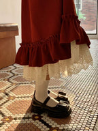 Design Concept:
This Lolita skirt in red features a high-waist design with a flowing hemline and delicate lace trim, embodying a festive and whimsical aesthetic perfect for autumn and winter. The extended length adds elegance and warmth, while the voluminous silhouette creates a graceful, youthful look. Ideal for daily wear, Christmas celebrations, tea parties, or casual Lolita gatherings, this skirt pairs beautifully with blouses, jumpers, or layered outfits.