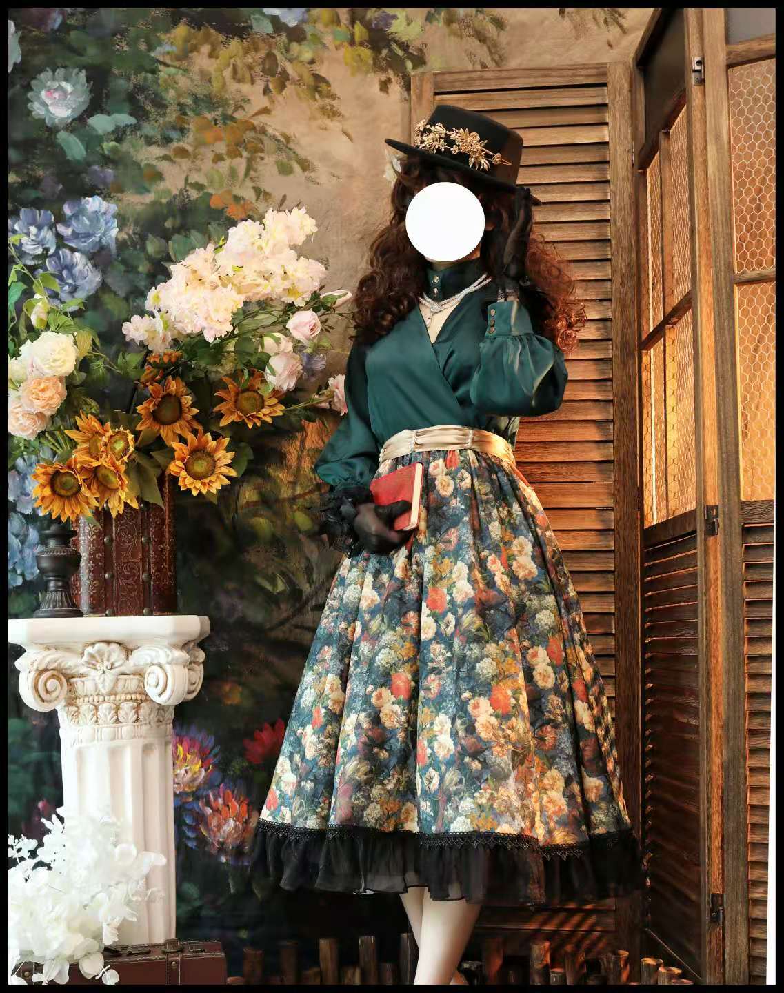 Step into a timeless masterpiece with the Rose Manor skirt, where oil painting-inspired roses bloom across luxurious fabric. This classic Lolita design merges artistic elegance with structured sophistication, featuring a high-waist A-line silhouette that flatters every figure. Handcrafted with meticulous attention to detail, the skirt offers customizable options for a personalized touch. Perfect for garden parties, formal events, or romantic outings, it embodies the grace of a bygone era while celebrating m