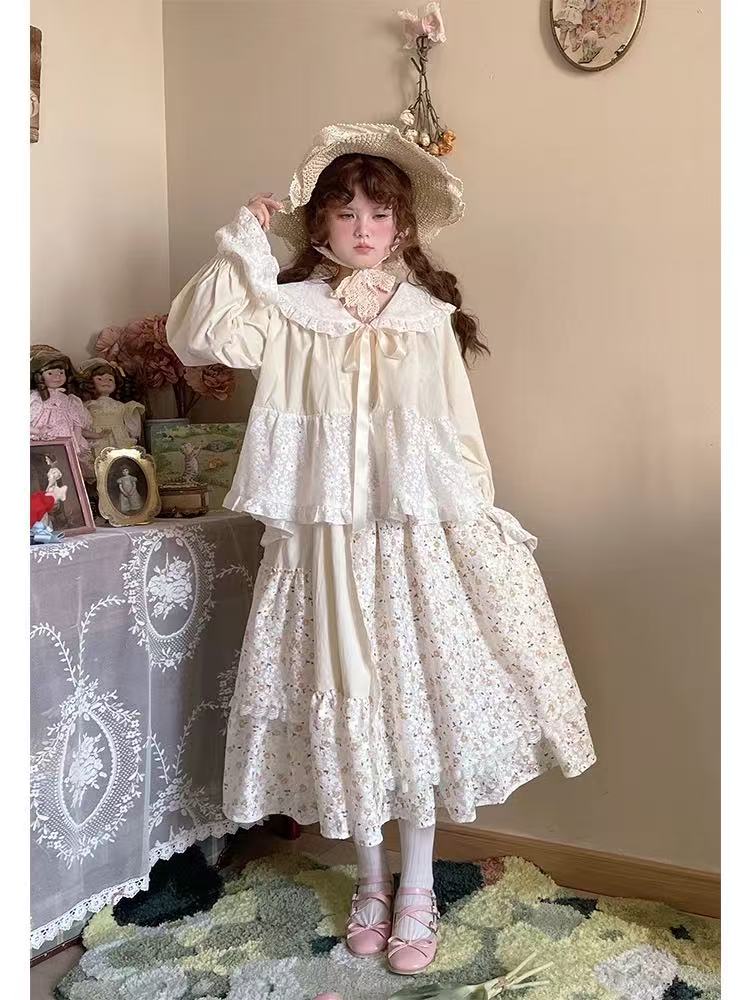 Design Concept:
This Lolita skirt features a charming patchwork design in soft apricot and delicate blue hues, adorned with floral prints and lace trim. The high-waisted silhouette and layered construction create a playful yet elegant princess look, perfect for daily wear, tea parties, or casual Lolita gatherings. The lightweight, breathable fabric ensures comfort while maintaining the skirt’s structured, whimsical shape.