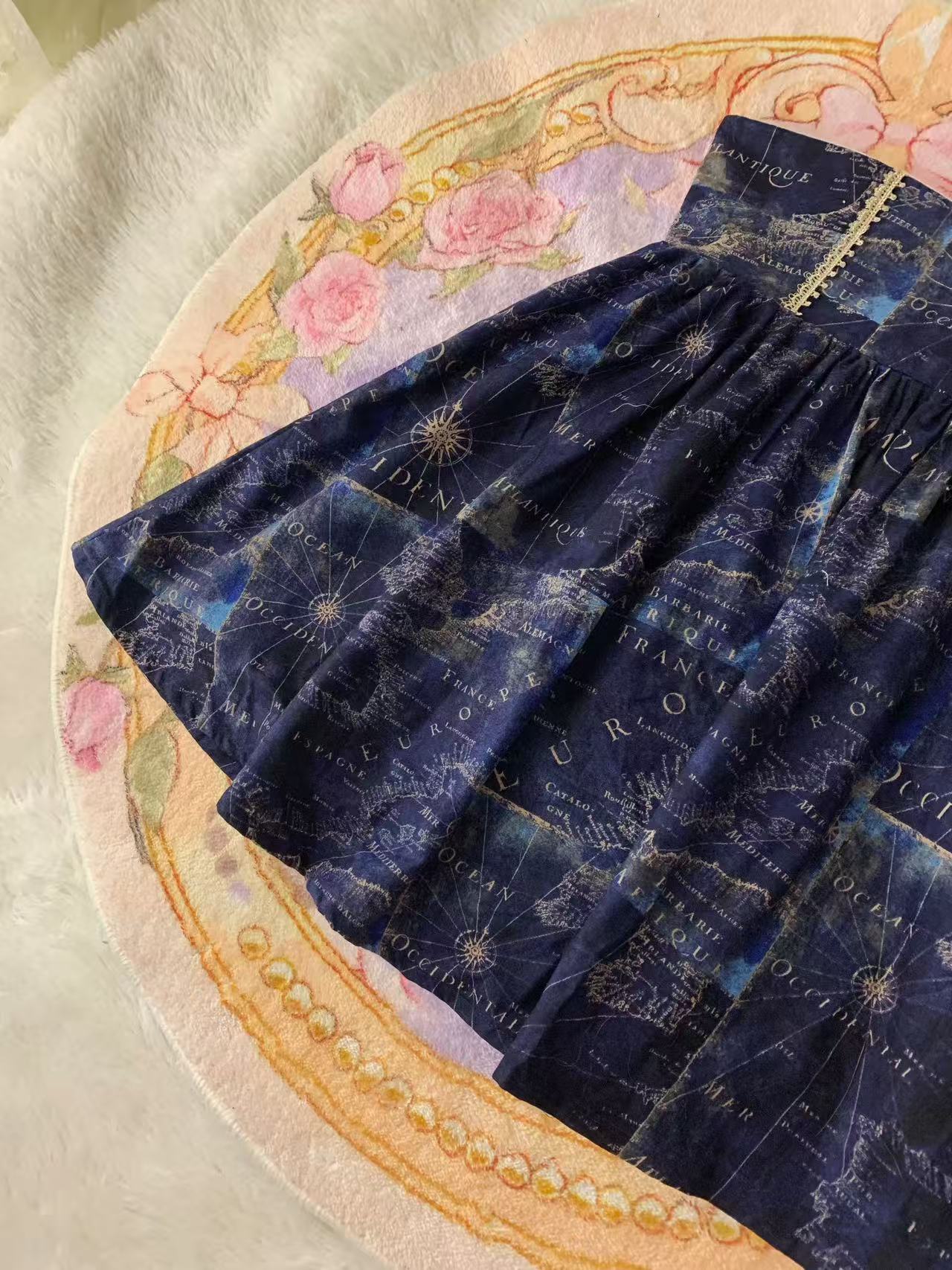 Design Concept:
This Lolita skirt features a vintage navy design with a high-waist puffed silhouette and a captivating starry gradient pattern, inspired by classic English style. The skirt combines elegance with a playful, voluminous shape, making it perfect for daily wear, tea parties, or casual Lolita gatherings. Its soft, breathable fabric ensures comfort while maintaining a structured look, ideal for layering with blouses, jumpers, or outerwear.