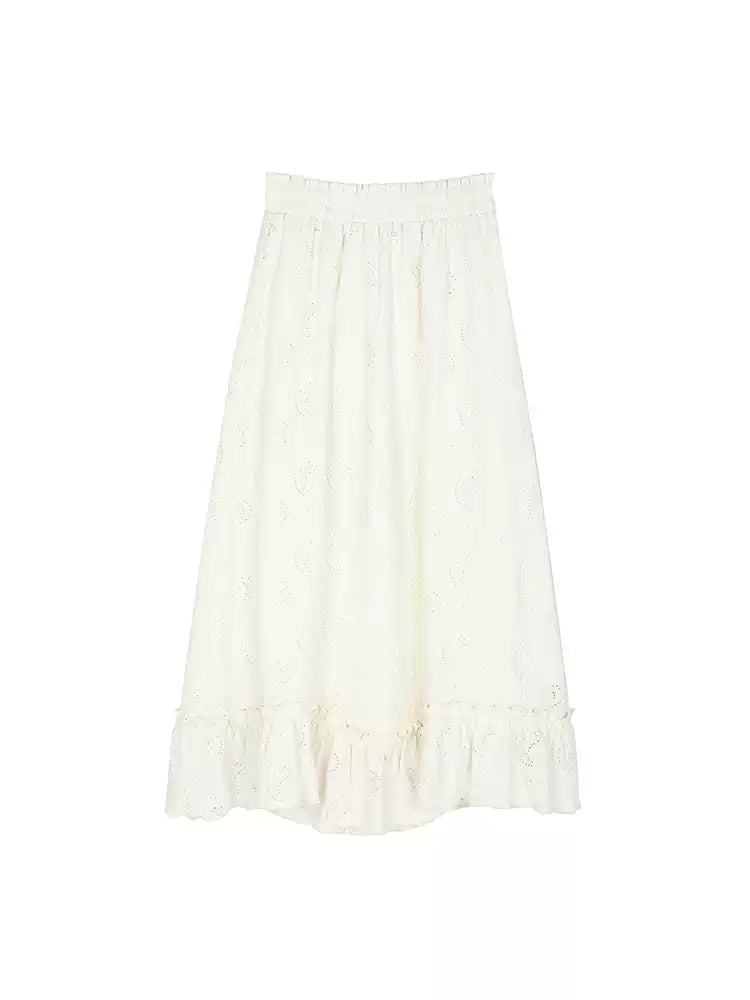 Embrace autumn’s artistry in this beige jacquard knit skirt, where texture meets timeless elegance. Delicate lace-like patterns and a subtle ruffle hem create a soft, romantic silhouette, while the elastic waist ensures effortless comfort. Crafted from premium knit fabric, this A-line midi skirt offers warmth without weight, perfect for transitional weather. Ideal for pairing with cozy sweaters or refined blouses, it blends rustic charm with sophisticated detail. Whether for café dates or evening strolls, t
