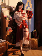 Embrace timeless femininity with the "Rose de Vie" skirt, where artistry meets elegance. Crafted from flowing double-layer chiffon, this original design features a graceful asymmetrical hem that dances with movement. The belted waist accentuates your silhouette, while delicate rose-inspired motifs echo a narrative of blooming romance. Perfect for garden parties, afternoon teas, or adding a touch of poetic sophistication to everyday wear. This skirt celebrates the lighthearted maturity of modern femininity—w